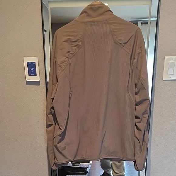lululemon athletica Tan Lightweight Jacket - Picture 4 of 6